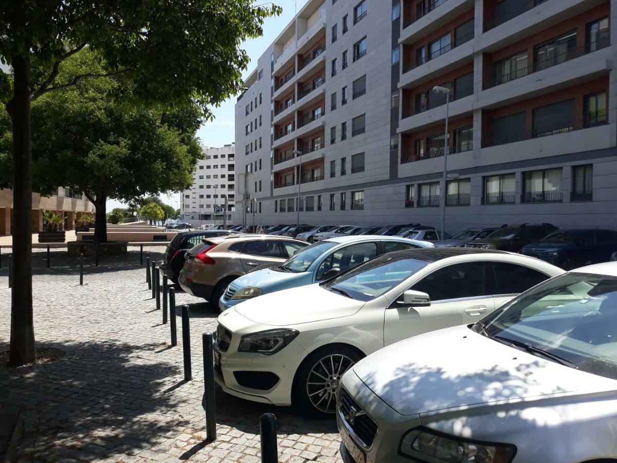 Apartment Parque Nacoes Lissabon